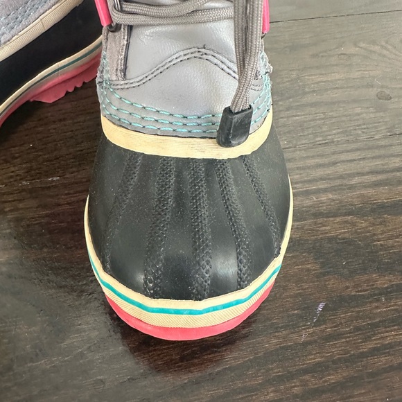 Sorel girl’s Joan of Arctic snow boot size US 1 - Picture 4 of 9